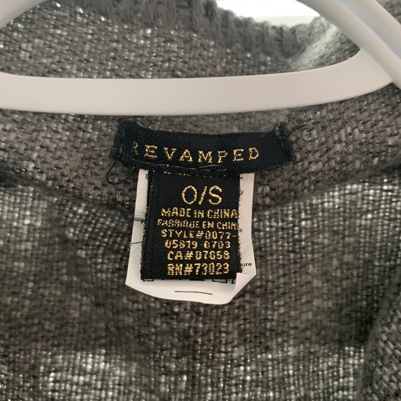 Sleeveless sweater throw! - Picture 6 of 8